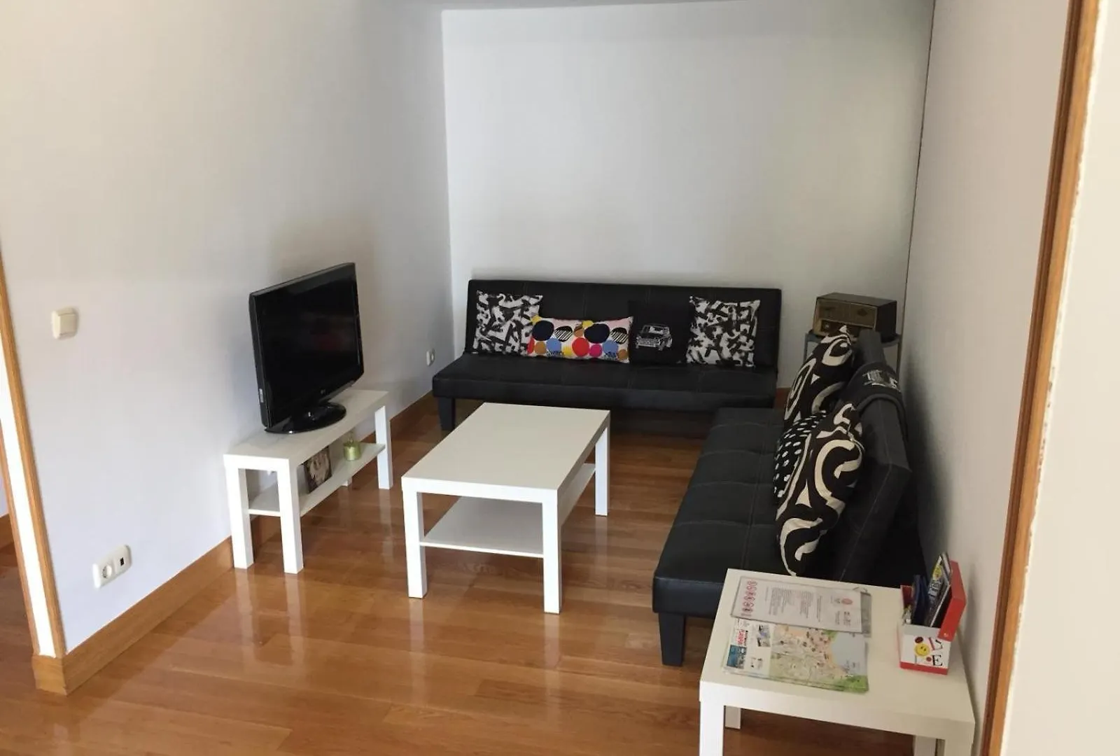 Felipeiv,Centrico,Terraza,Wifi,Parking 20 Euros Night contacts